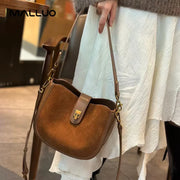 Cowhide Leather Crescent Shoulder Bag – detail view 4